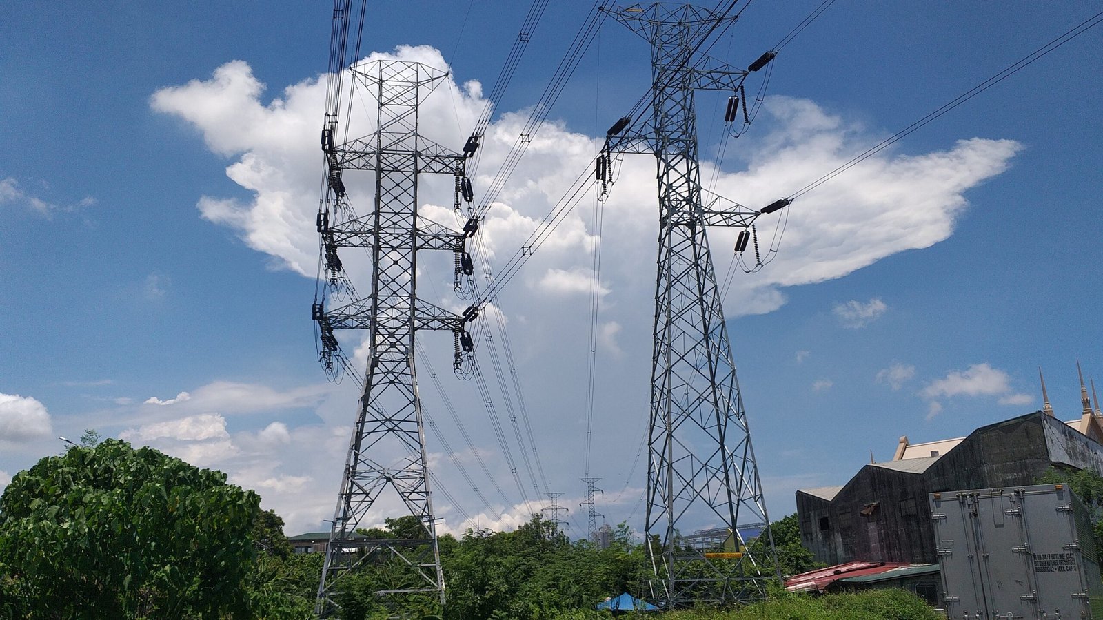 feat data center kota