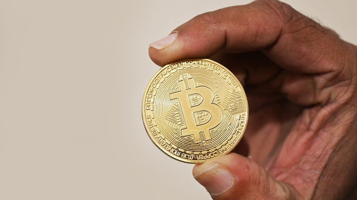 Transaksi Kripto Indonesia Jeblok 28,2% di Juli 2026 feat kripto id