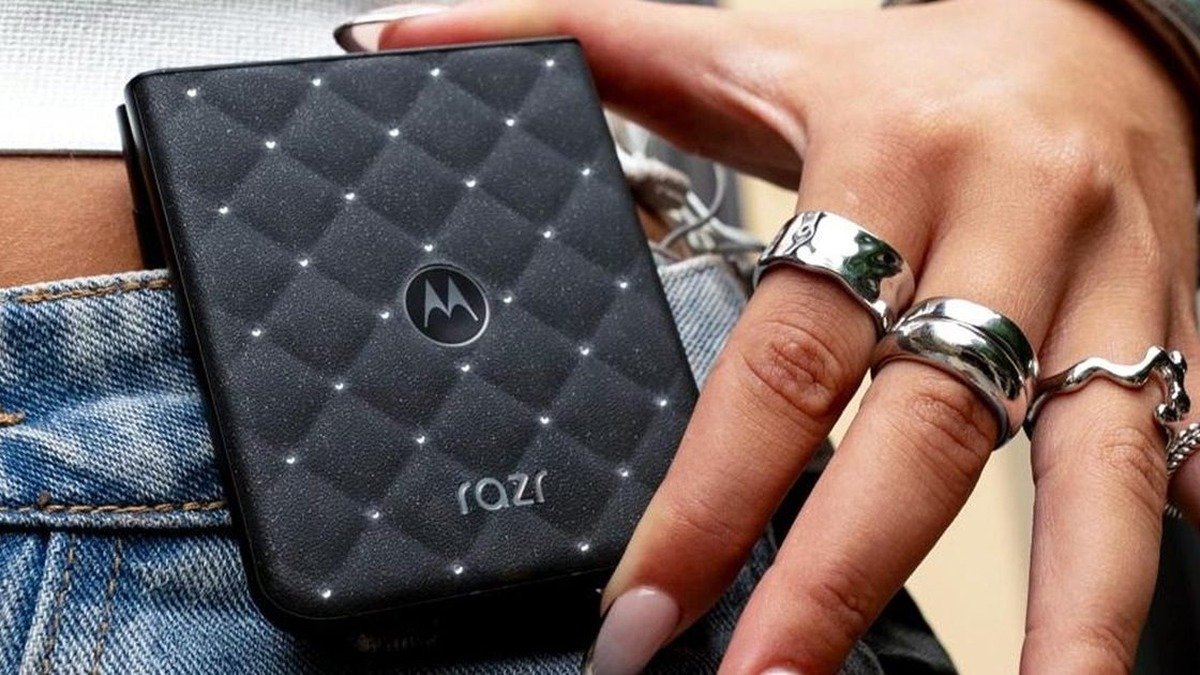 Motorola Razr 2026 Edisi Swarovski Meluncur feat motorola razr swarovski