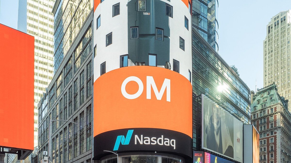 feat nasdaq kraken
