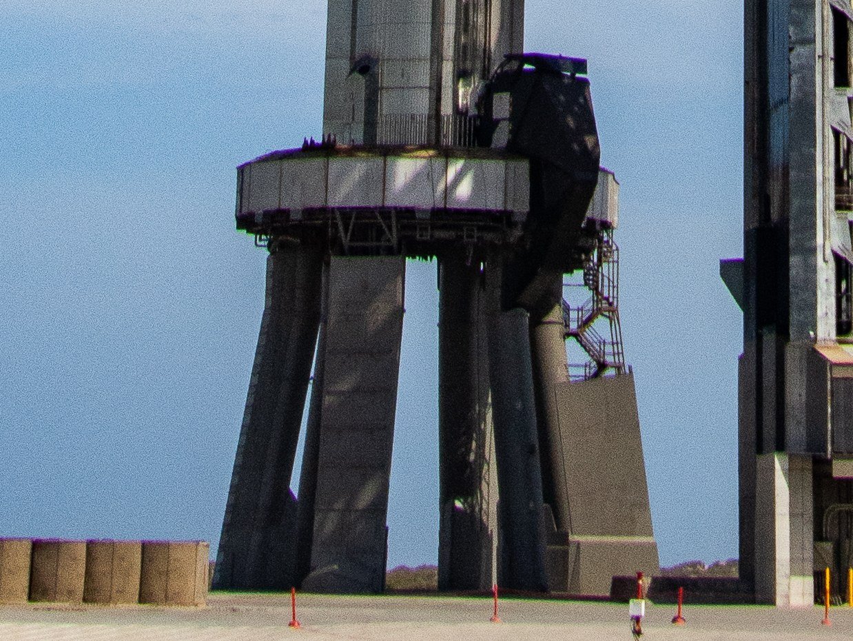 feat spacex superheavy