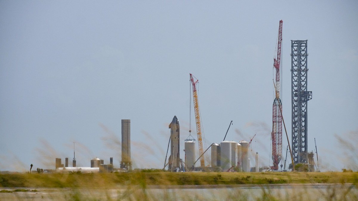 feat spacex